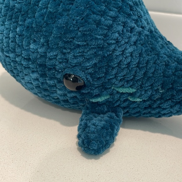 Plush Handcrafted Blue Whale Figure Toy 🐳 Amigurui Crochet Figure - Picture 5 of 9